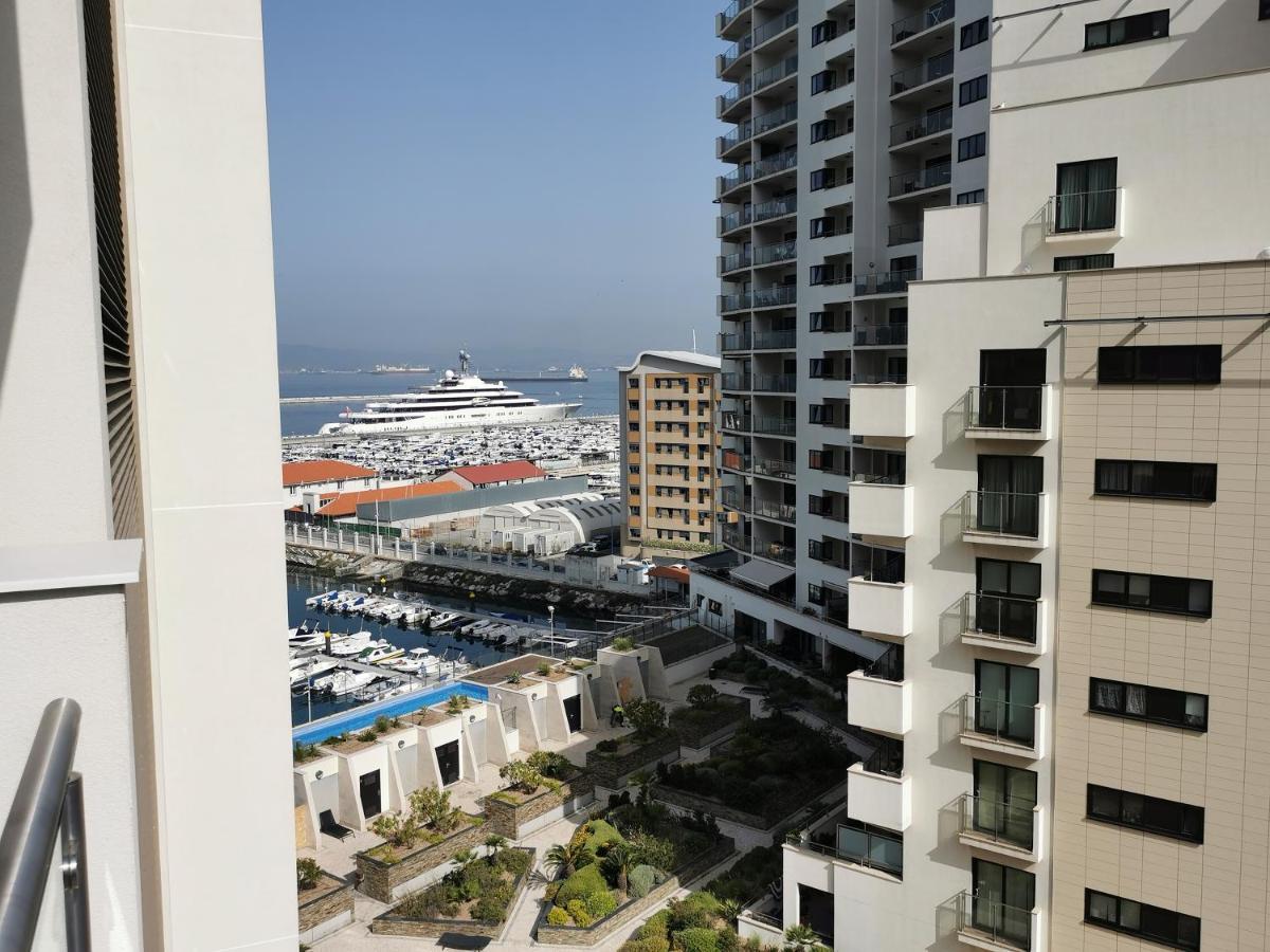 Kings Wharf Quay29 - Large Studio Apartment With 3 Pools - Gym - Rock Views - Holiday And Short Let Apartments In غيبرالتار المظهر الخارجي الصورة