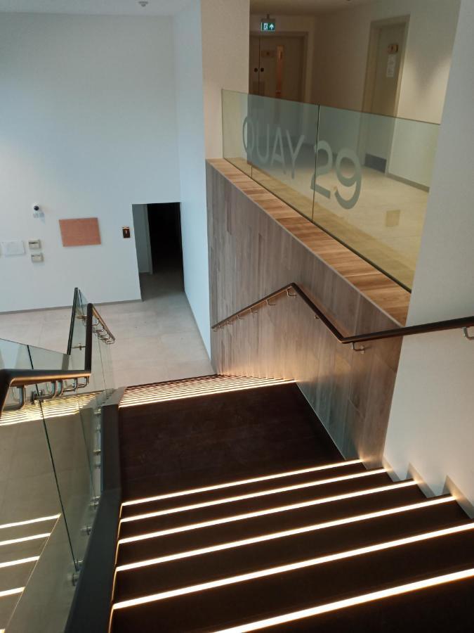 Kings Wharf Quay29 - Large Studio Apartment With 3 Pools - Gym - Rock Views - Holiday And Short Let Apartments In غيبرالتار المظهر الخارجي الصورة